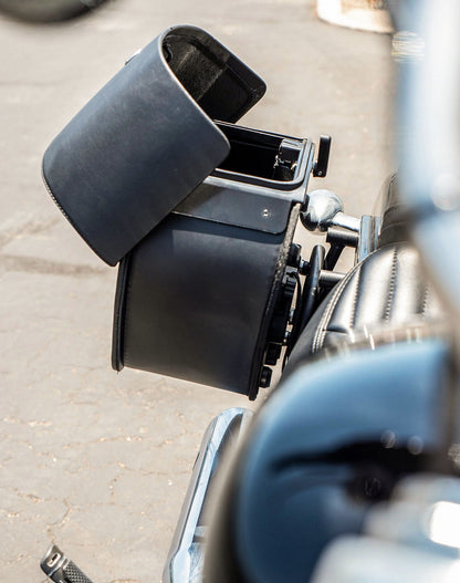 28L - Panzer Medium Quick Mount Leather Alforjas para Harley Softail Standard FXST