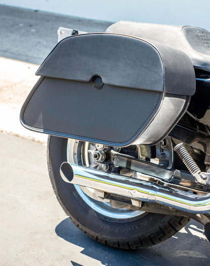 28L - Panzer Medium Quick Mount Leather Alforjas para Harley Sportster 1200 Custom XL1200C/XLH1200C