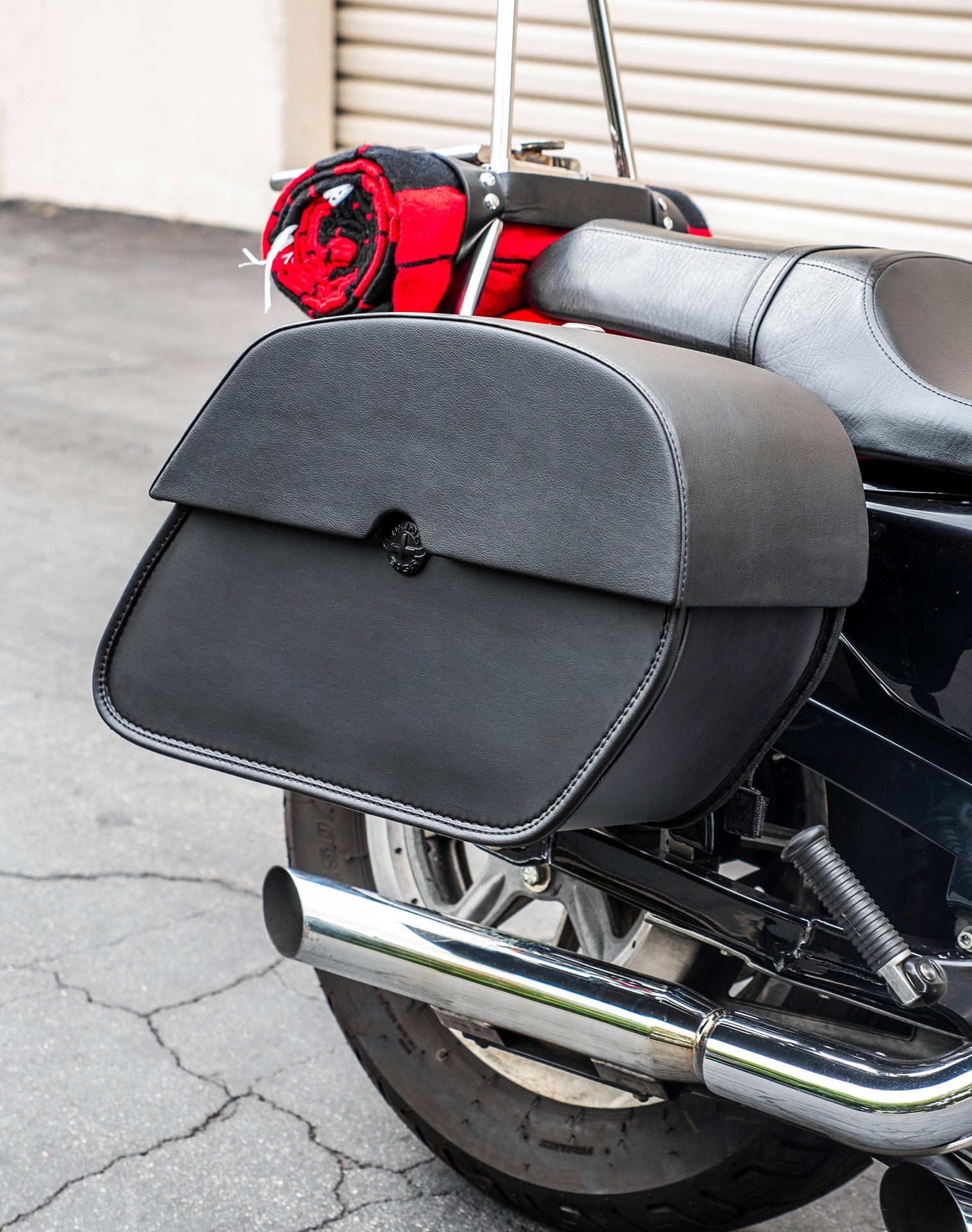 28L - Panzer Medium Quick Mount Leather Alforjas para Harley Sportster 883 Low XL883L