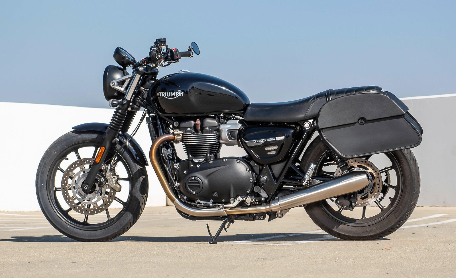 28L - Panzer Medium Quick Mount Triumph Speed Twin 900 Leather Alforjas