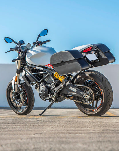 28L - Panzer Medium Quick Mount Ducati Monster 797 Leather Alforjas