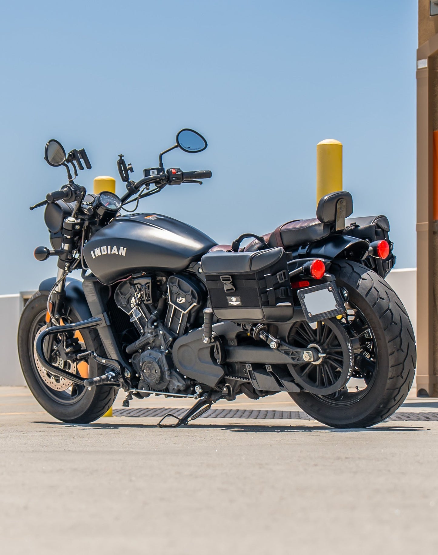 10L - Incognito Quick Mount Small Indian Scout Bobber Twenty Solo Alforja (Left Only)