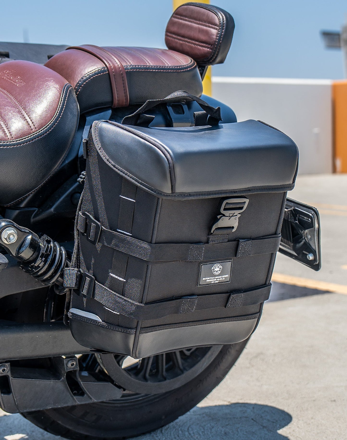 15L - Incognito Quick Mount Medium Indian Scout Rogue Solo Alforja (Left Only)