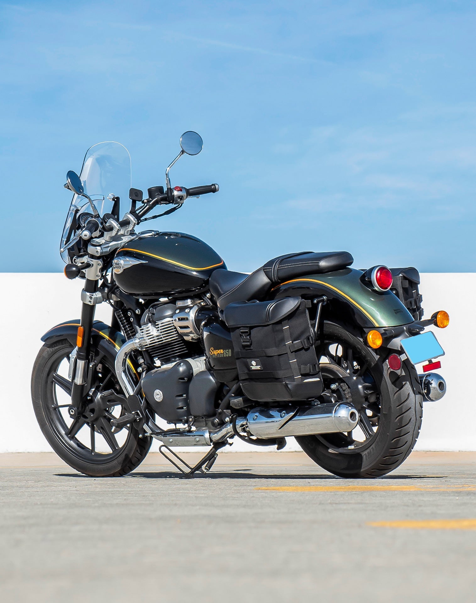 15L - Incognito Quick Mount Medium Royal Enfield Super Meteor 650 Solo Alforja (Left Only)