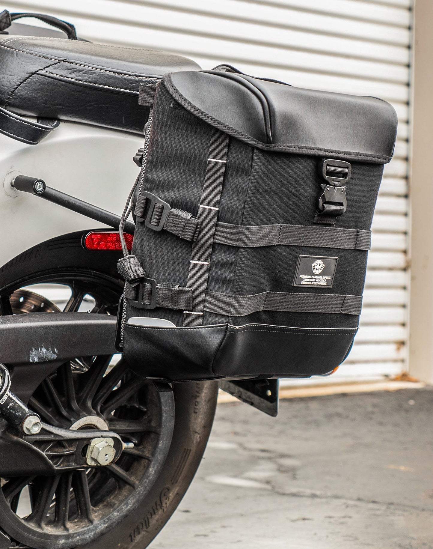 15L - Incognito Quick Mount Medium Indian Scout Sixty Solo Motocicleta Alforja (Left Only)