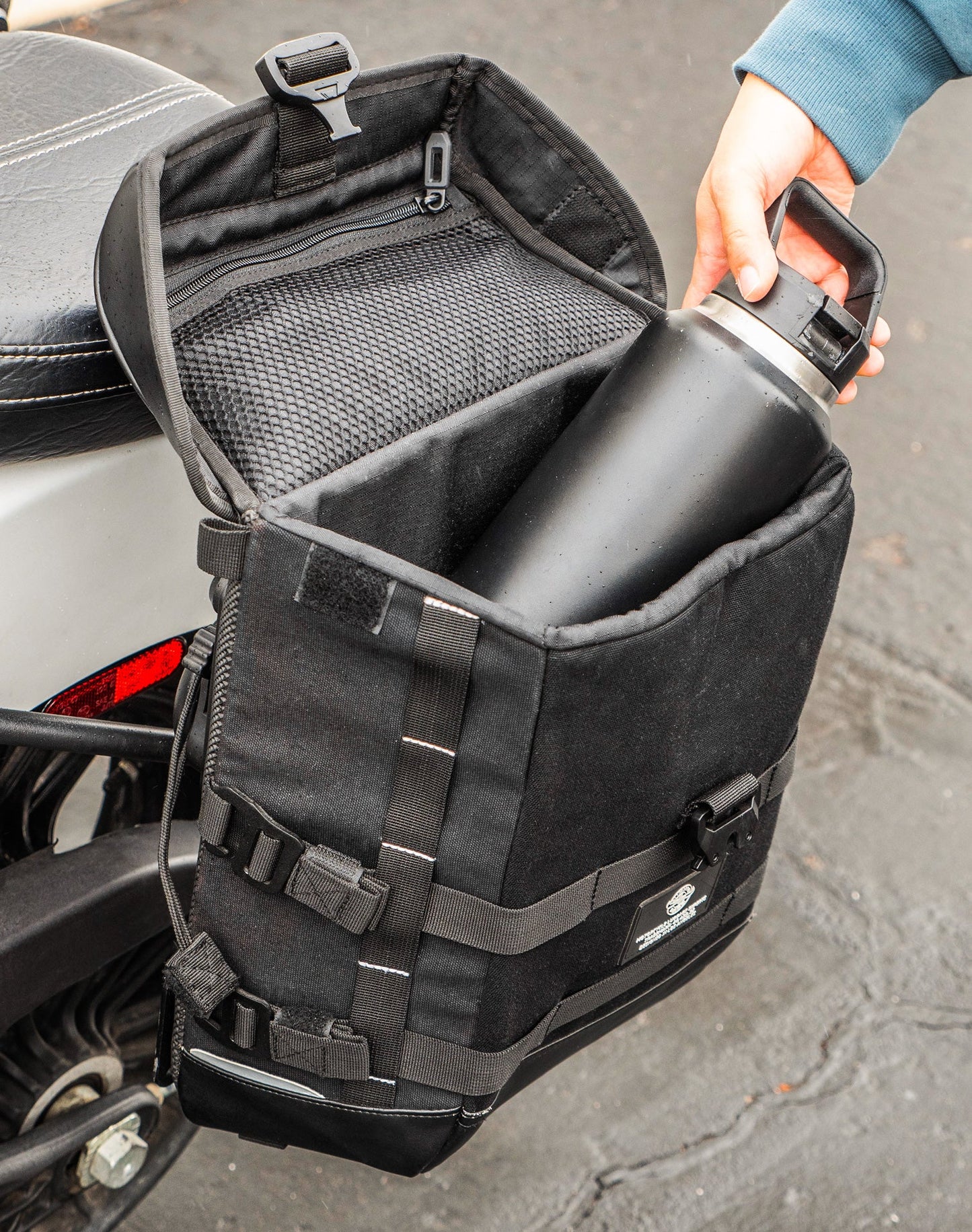 15L - Incognito Quick Mount Medium Indian Scout Sixty Solo Motocicleta Alforja (Left Only)