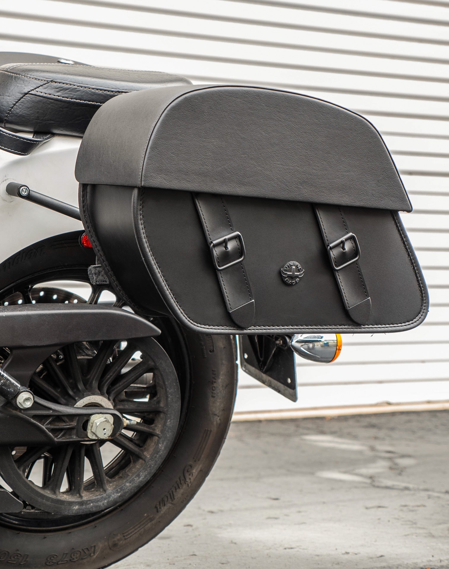 28L - Baelor Medium Quick Mount Indian Scout Motocicleta Alforjas