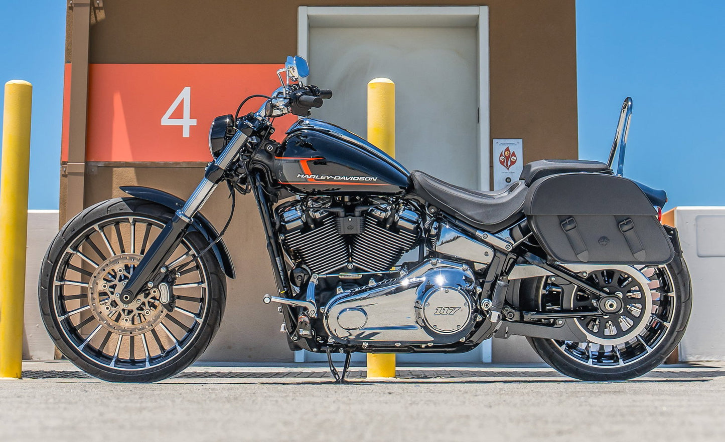 28L - Baelor Medium Quick Mount Harley Softail Breakout FXBR/S Motocicleta Alforjas