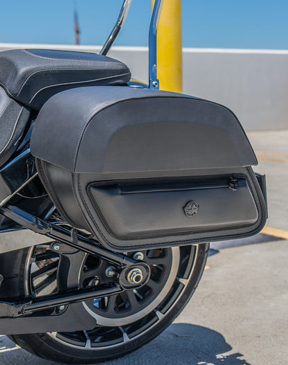 28L - Pantheon Medium Quick Mount Harley Softail Breakout FXBR/S Motocicleta Alforjas