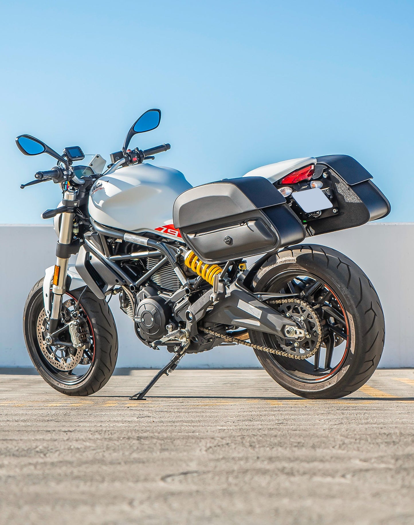 28L - Pantheon Medium Quick Mount Ducati Monster 797 Motocicleta Alforjas