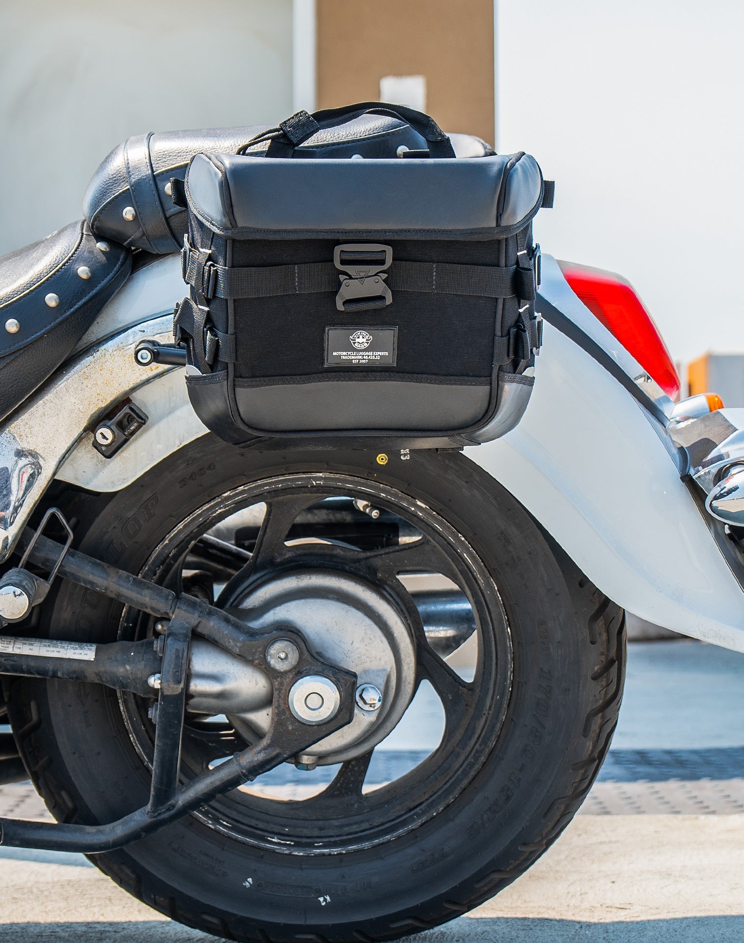 10L - Incognito Quick Mount Small Suzuki Boulevard C50 VL800 Solo Alforja (Left Only)
