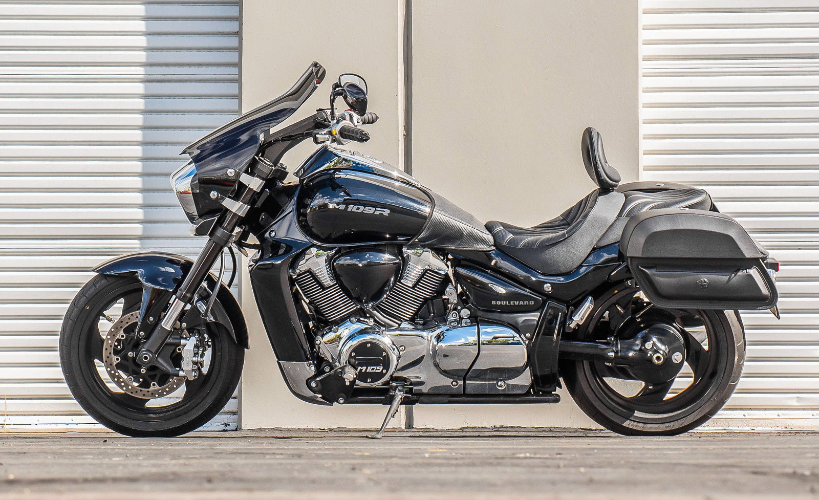 28L - Pantheon Medium Quick Mount Suzuki Boulevard M109 VZR1800 Motocicleta Alforjas