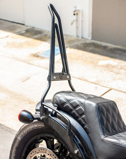 Iron Born Blade 25" Sissy bar with Foldable Luggage Rack para Indian Scout Bobber Sixty Matte Black