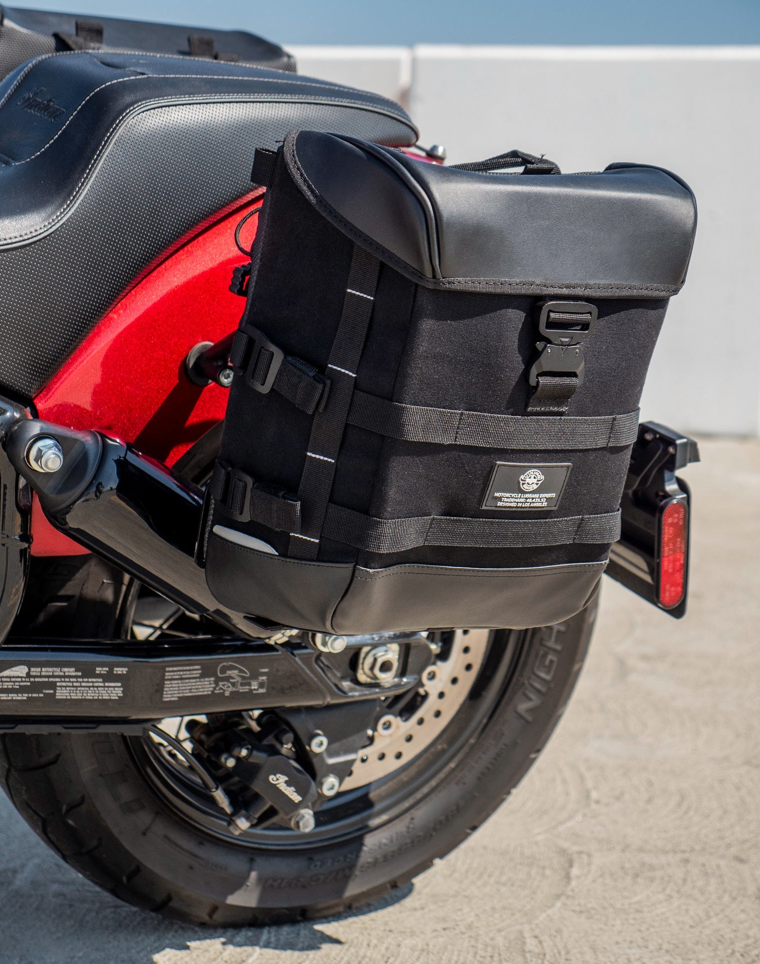 15L - Incognito Quick Mount Medium Indian Chief Dark Horse Solo Alforja (Left Only)