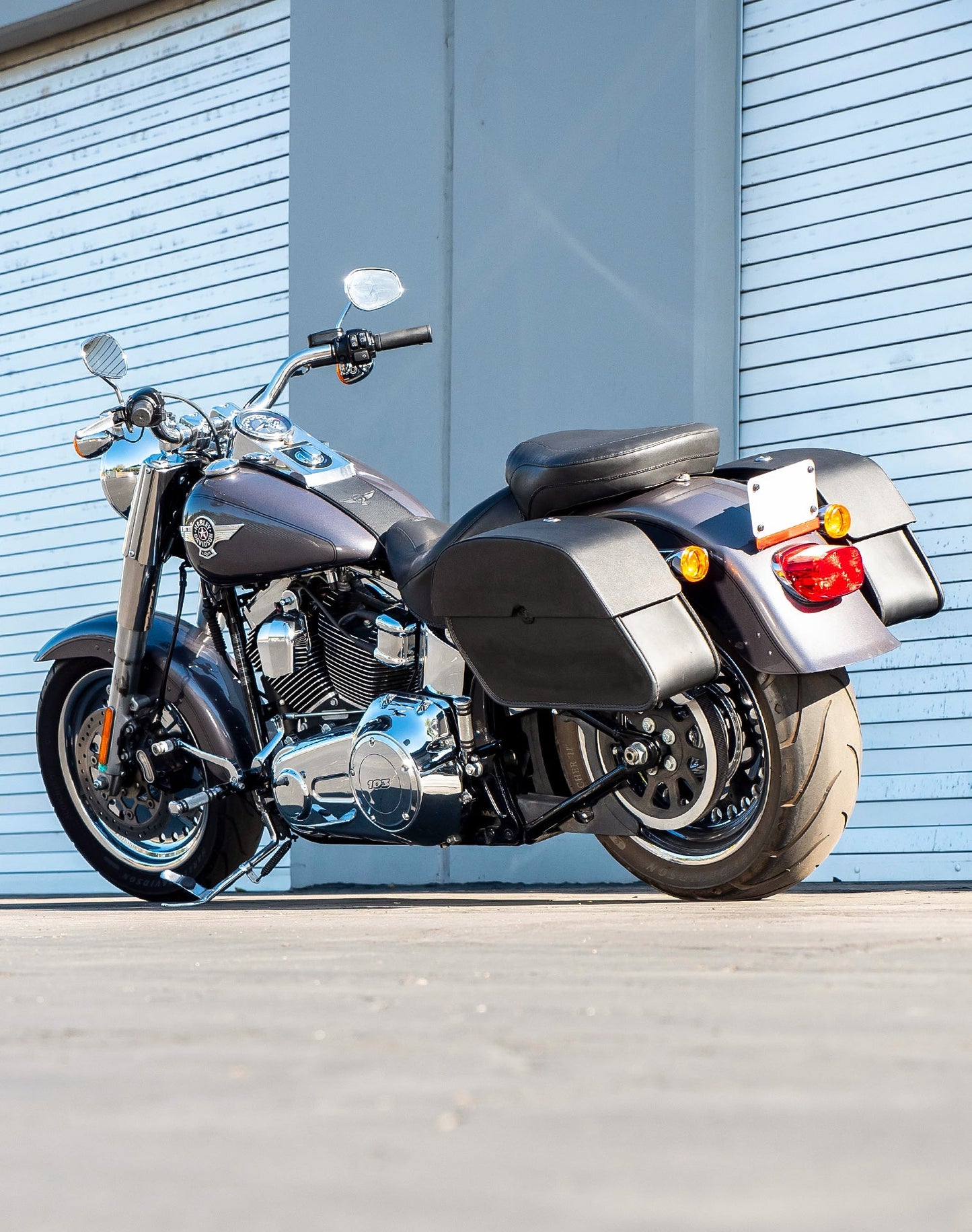 28L - Panzer Medium Quick Mount Motocicleta Alforjas para Harley Softail Fat Boy Lo FLSTFB