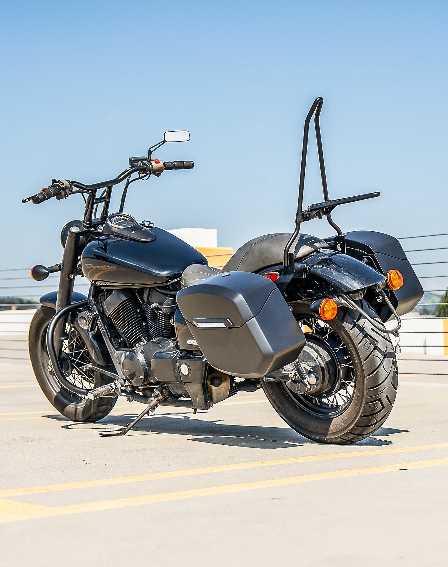 Iron Born 25" Sissy bar with Foldable Luggage Rack para Honda Shadow 750 Phantom Matte Black