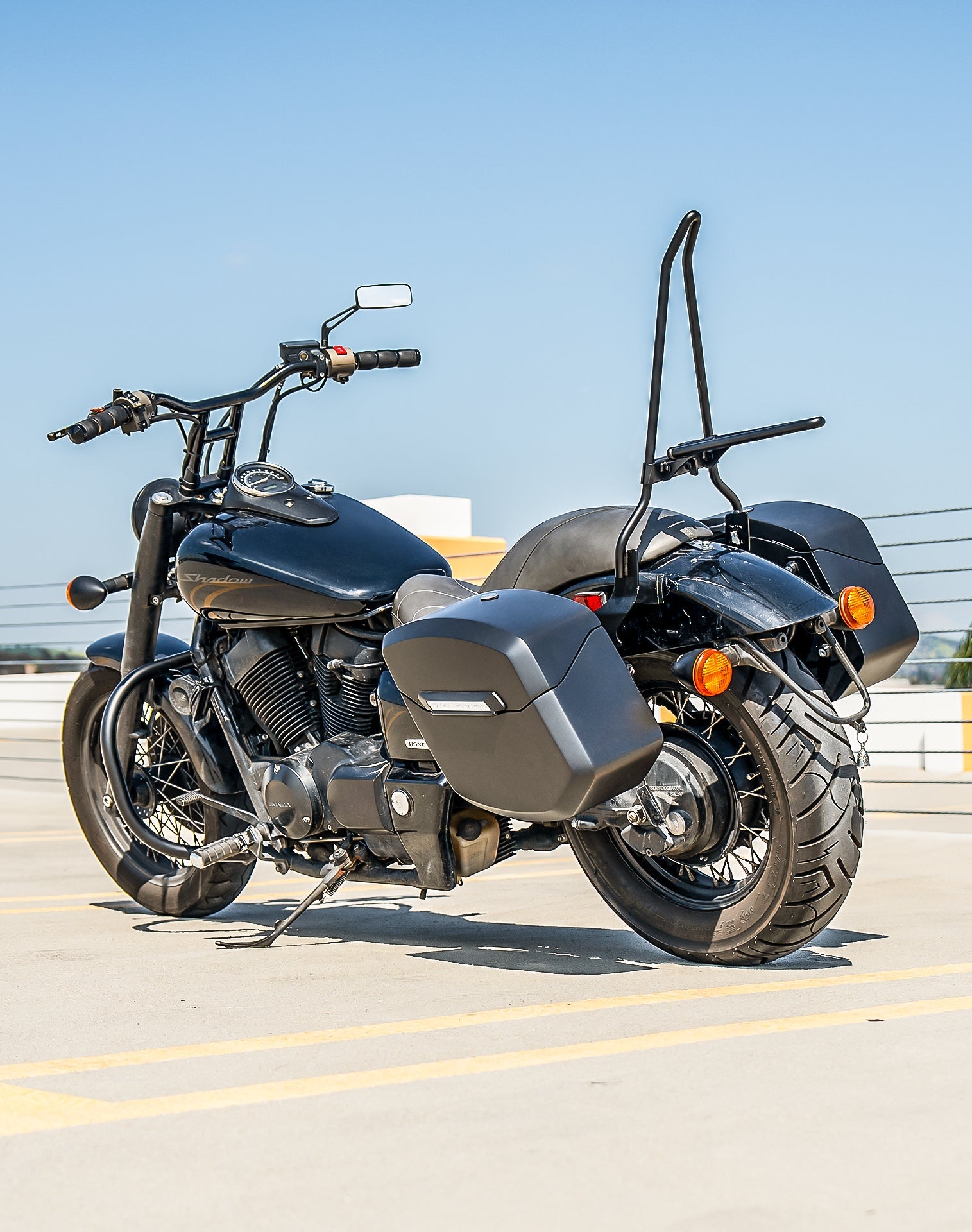 Iron Born 25" Sissy bar with Foldable Luggage Rack para Honda Shadow 750 Phantom Matte Black