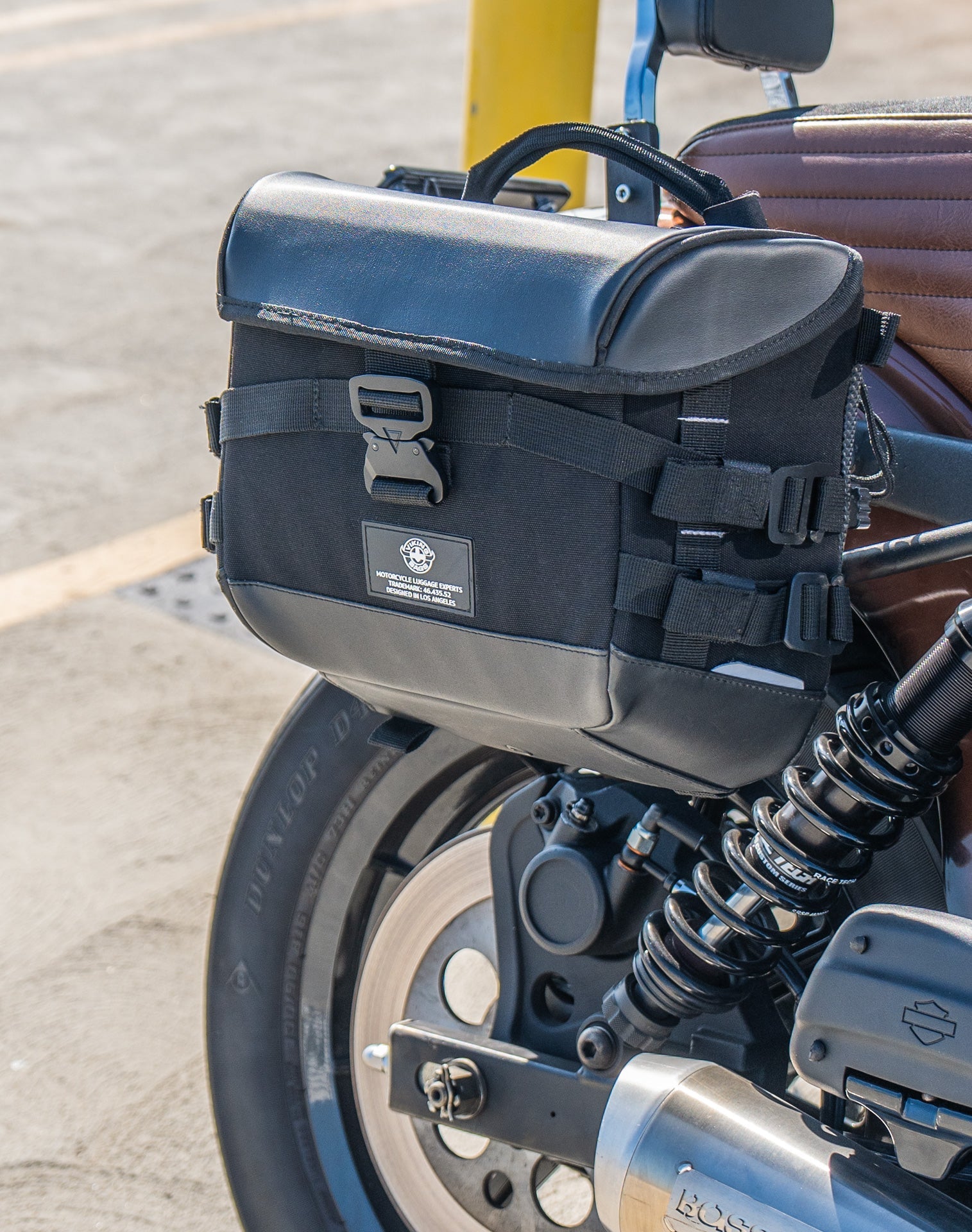 10L - Incognito Quick Mount Small Solo Alforja (Right Only) para Harley Dyna Super Glide Custom FXDC/I
