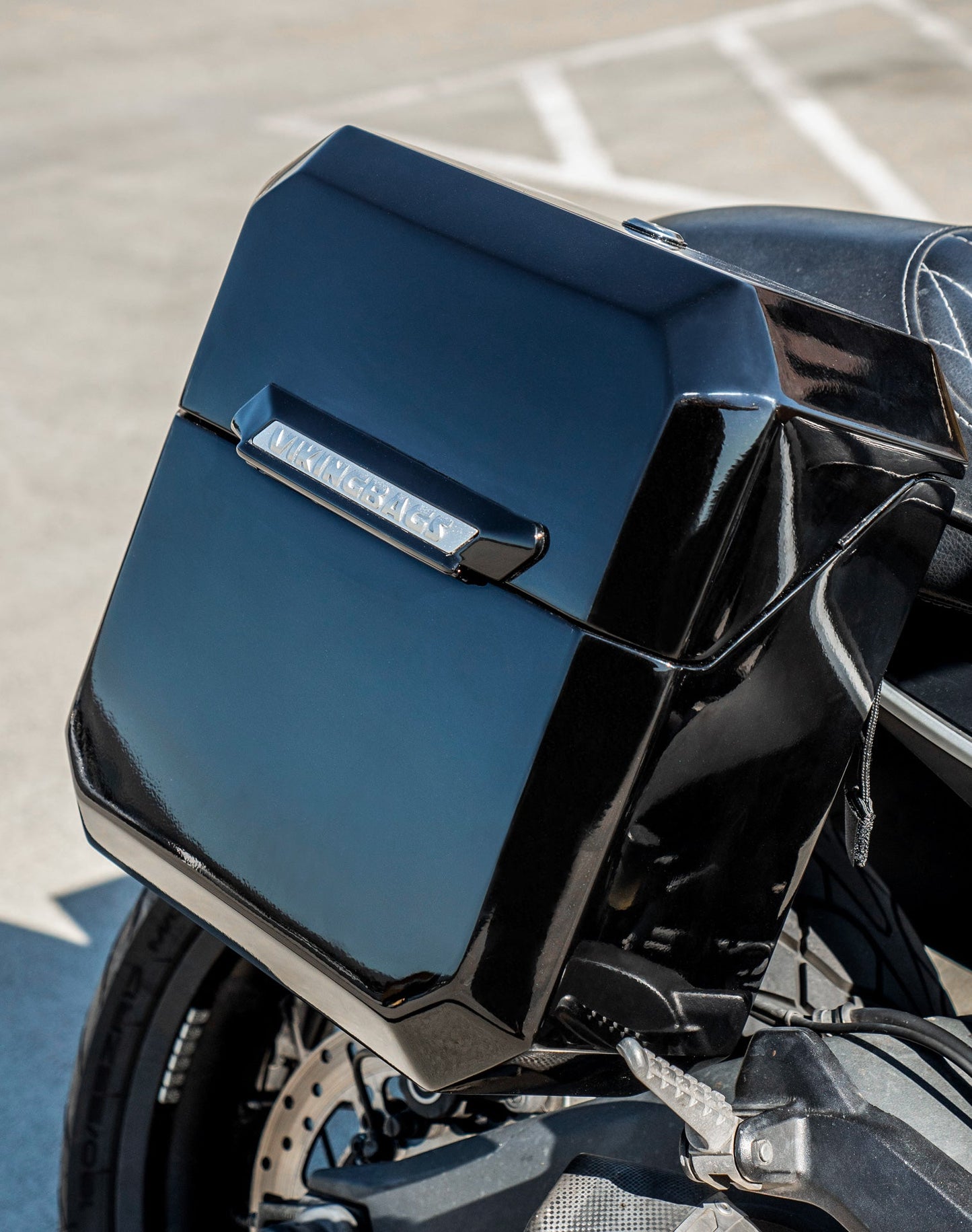 15L - Outlaw Quick Mount Medium Ducati Scrambler (2014-17) Painted Hard Solo Alforja (Right Only)