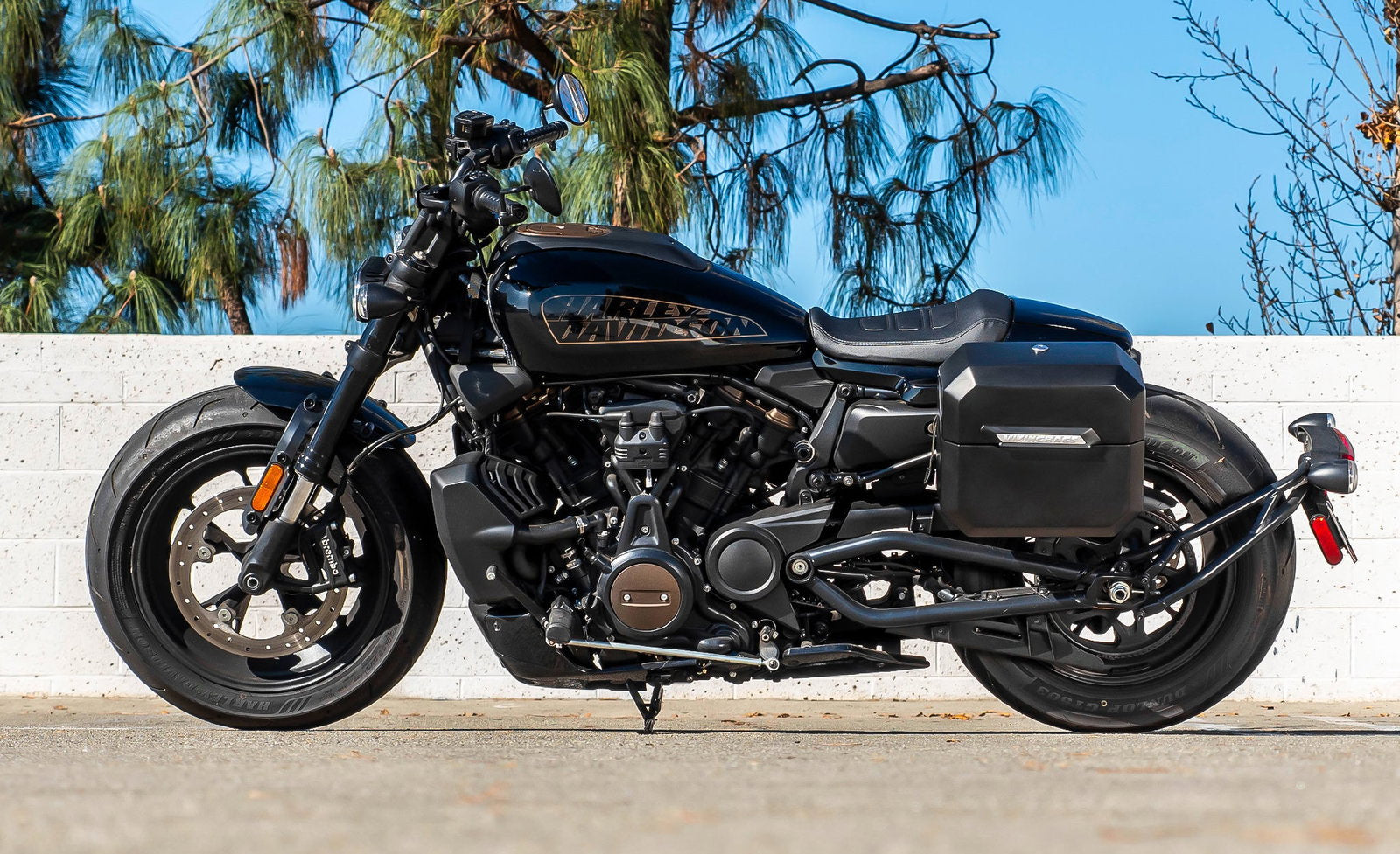 10L - Outlaw Quick Mount Small Harley Sportster S (RH1250S) Matte Hard Solo Alforja (Left Only)