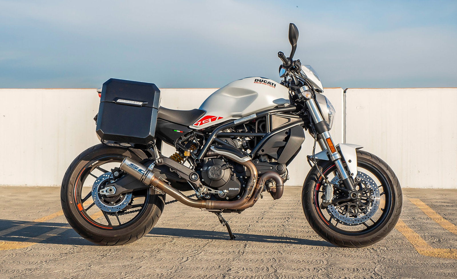 15L - Outlaw Quick Mount Medium Ducati Monster 797 Painted Hard Solo Alforja (Right Only)