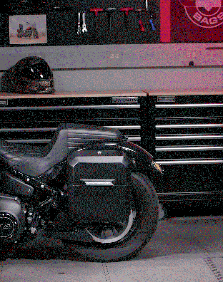 15L - Outlaw Quick Mount Medium Indian Scout Sixty Matte Hard Solo Alforja (Right Only)