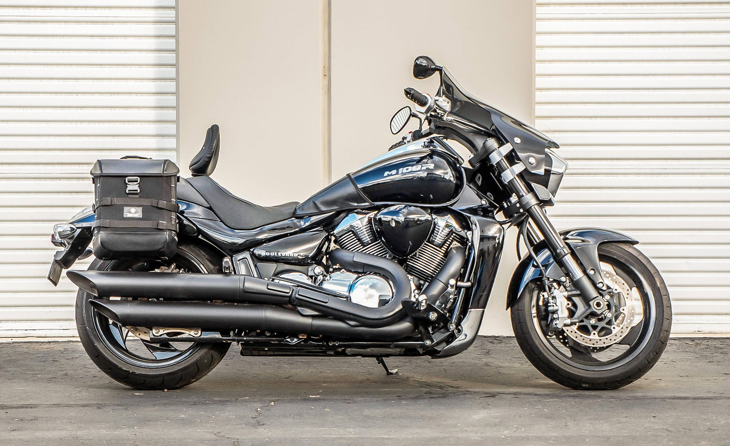 15L - Incognito Quick Mount Medium Suzuki Boulevard M109R/VZR1800 Solo Alforja (Right Only)