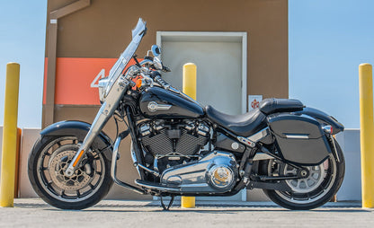 12L - Ironclad Quick Mount Medium Harley Softail Fat Boy FLFB/S Painted Hard Solo Alforja (Left Only)