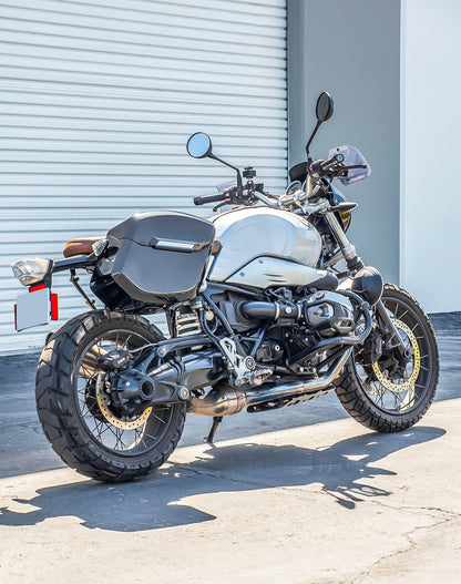 12L - Ironclad Quick Mount Medium BMW R nineT Painted Hard Solo Alforja (Right Only)