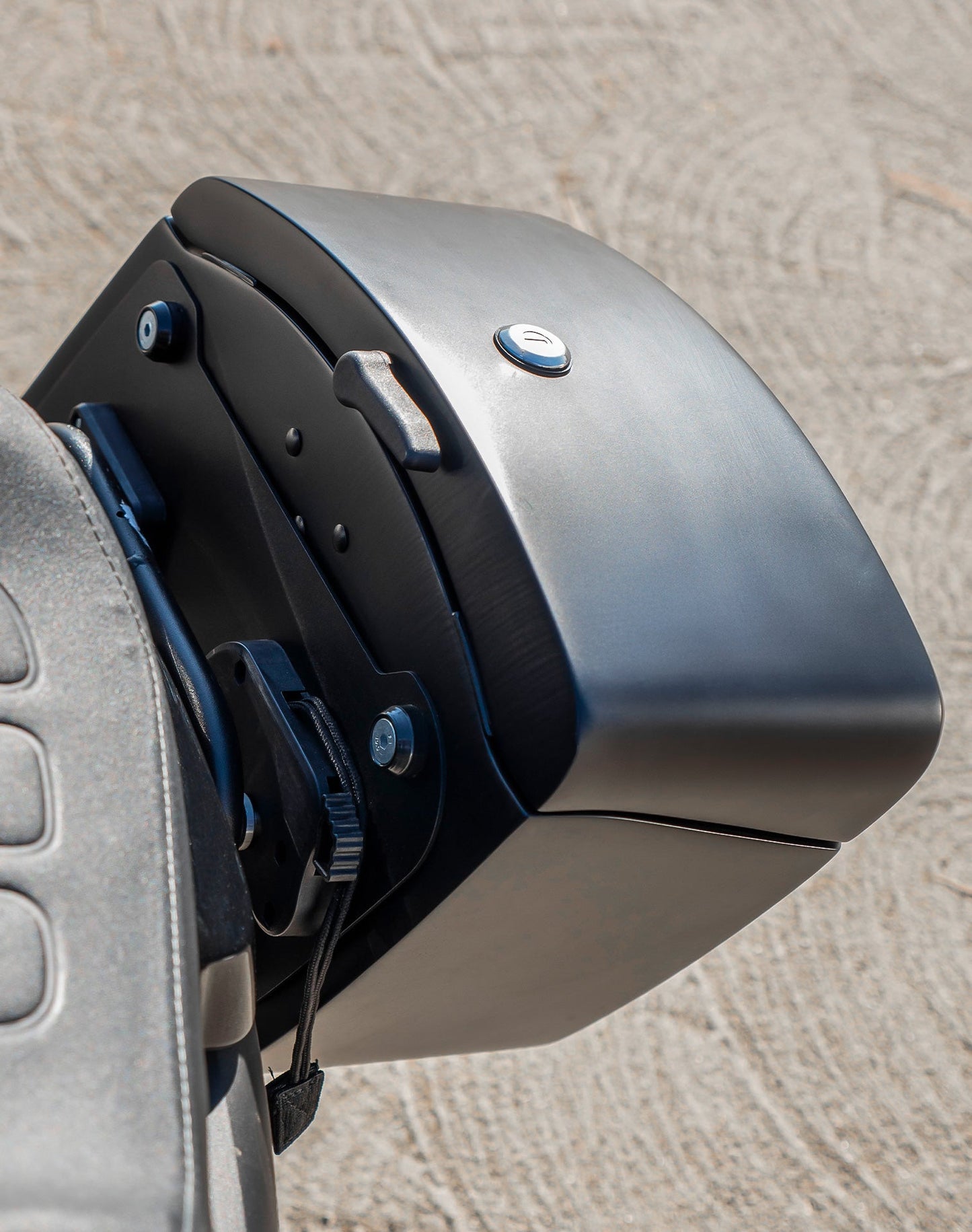 12L - Ironclad Quick Mount Medium Harley Sportster S (RH1250S) Matte Hard Solo Alforja (Left Only)