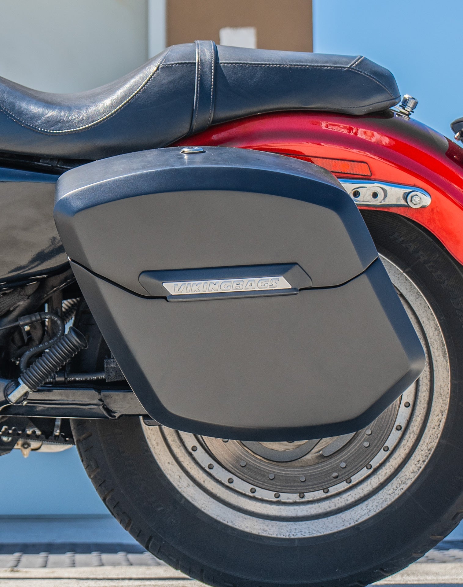 12L - Ironclad Quick Mount Medium Harley Sportster 883 Custom XL883C Matte Hard Solo Alforja (Left Only)