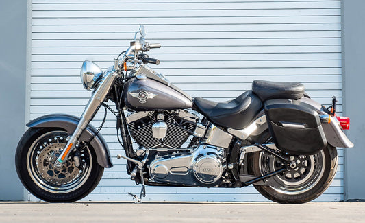 12L - Ironclad Quick Mount Medium Harley Softail Fat Boy Lo FLSTFB Matte Hard Solo Alforja (Left Only)