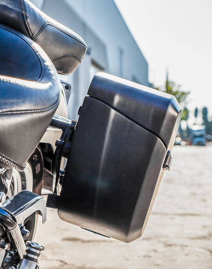 12L - Ironclad Quick Mount Medium Harley Softail Fat Boy Lo FLSTFB Matte Hard Solo Alforja (Left Only)