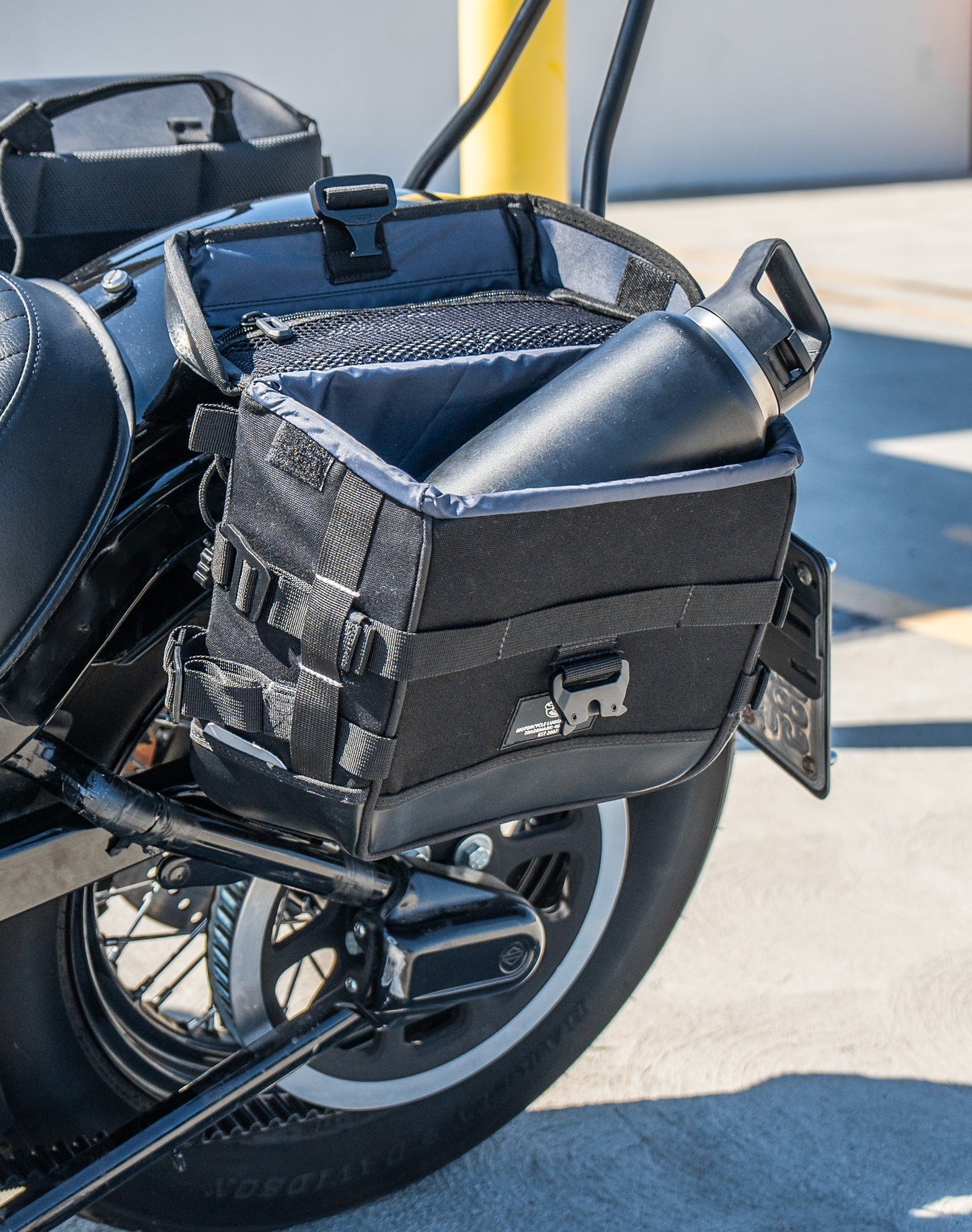 10L - Incognito Quick Mount Small Harley Softail Slim FLS Solo Alforja (Left Only)