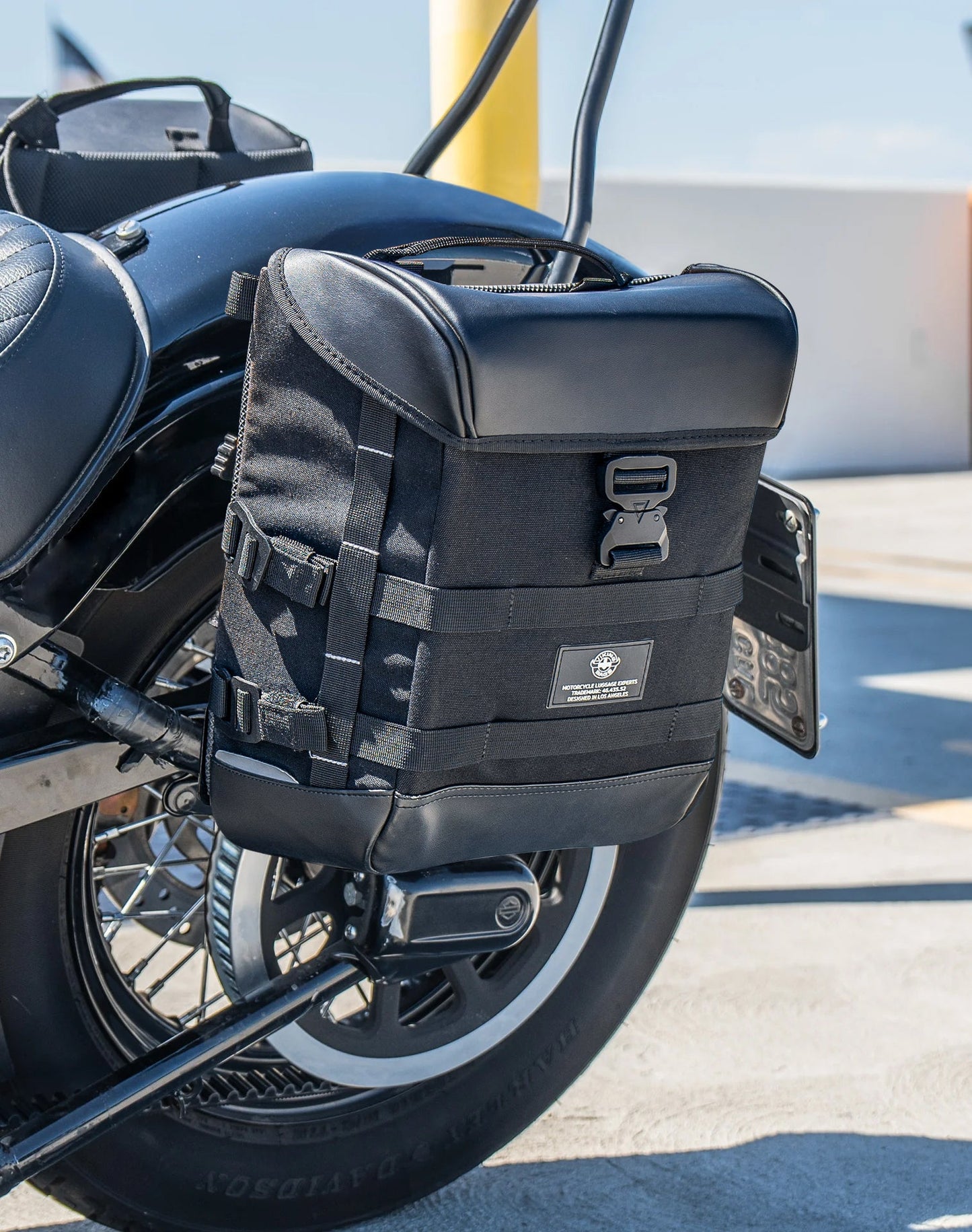 15L - Incognito Quick Mount Medium Harley Softail Slim FLS Solo Alforja (Left Only)