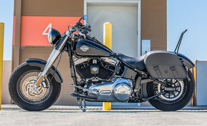 28L - Baelor Quick-Mount Medium Harley Softail Slim FLS Motocicleta Alforjas