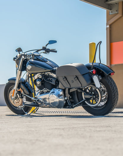 28L - Baelor Quick-Mount Medium Harley Softail Slim FLS Motocicleta Alforjas