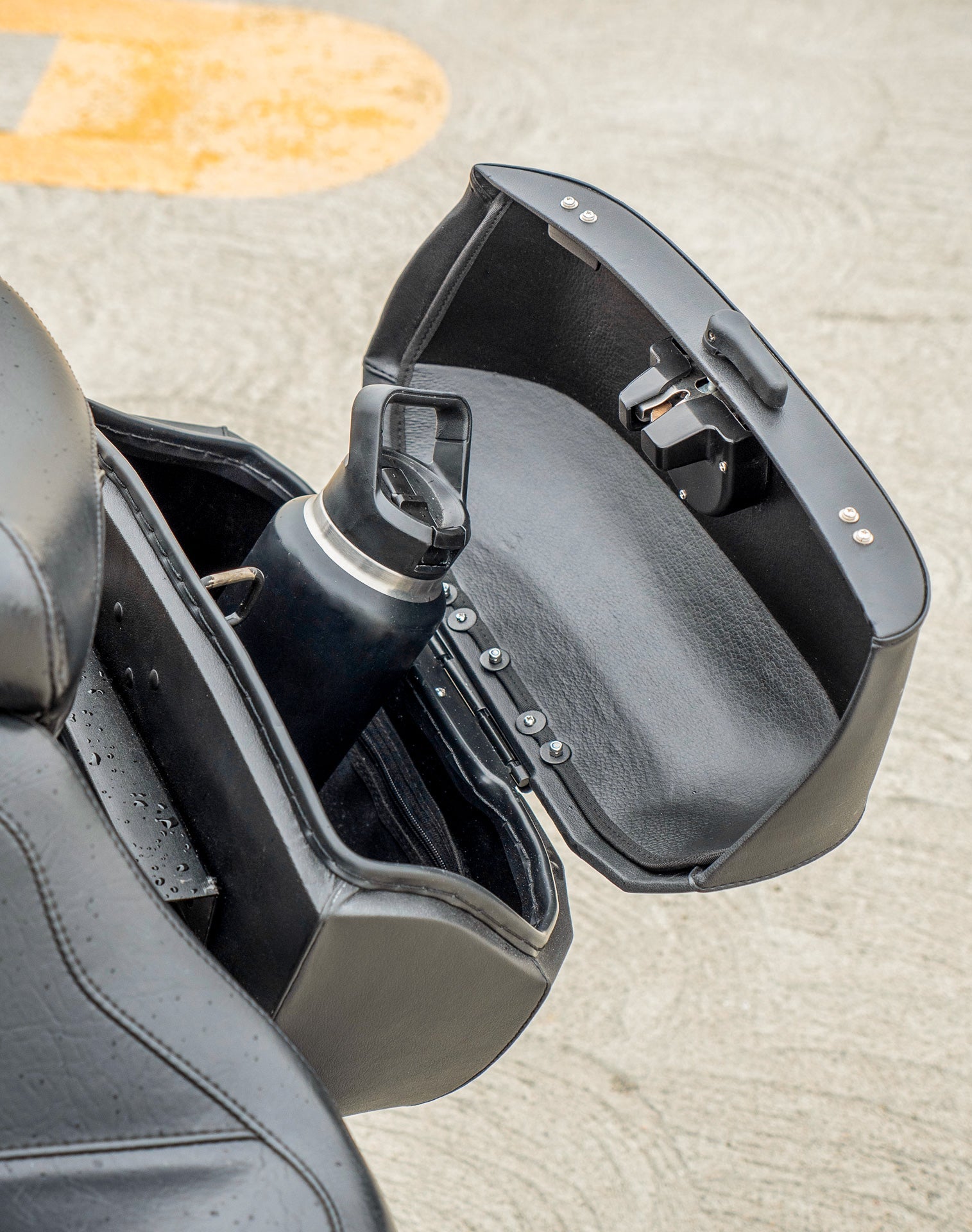 40L - Lamellar Raven XL Honda VTX 1300 C Leather Wrapped Hard Alforjas