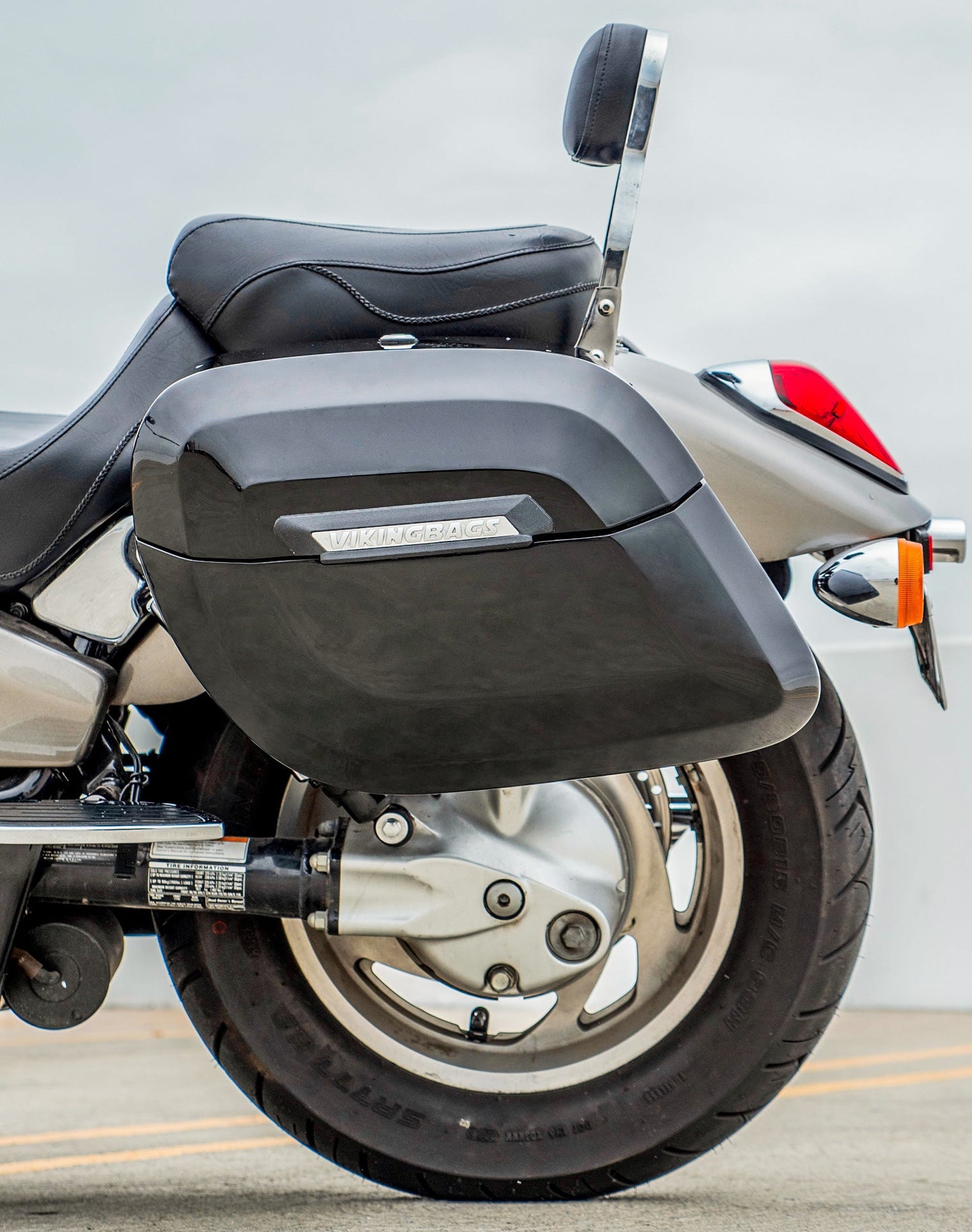 40L - Lamellar Raven XL Honda VTX 1800 N Painted Hard Alforjas