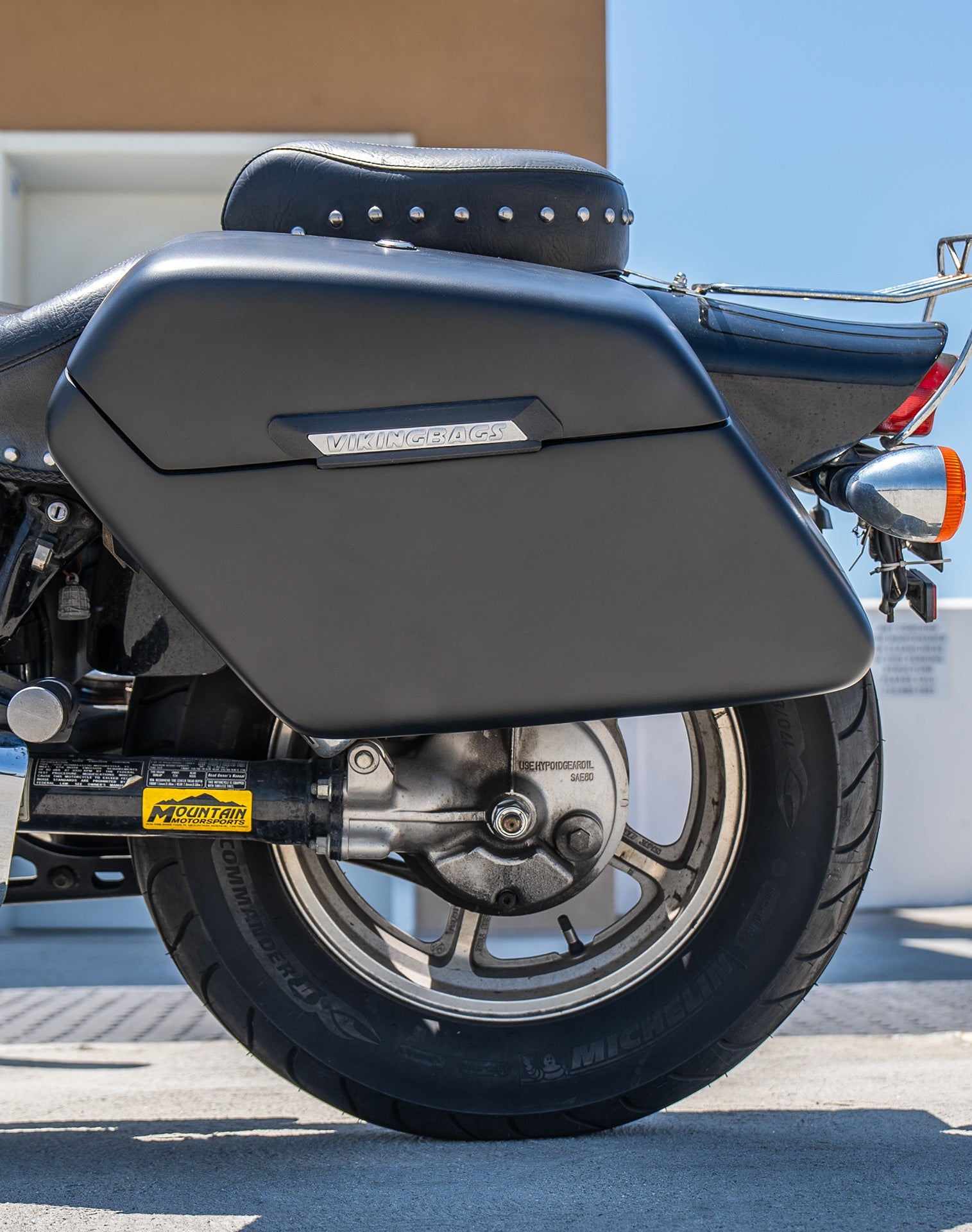 38L - Baldur XL Shock Cut-Out Honda Shadow 1100 Spirit Matte Hard Alforjas