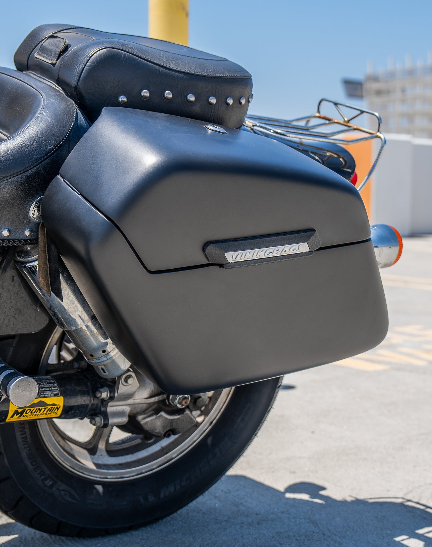 38L - Baldur XL Shock Cut-Out Honda Shadow 1100 Spirit Matte Hard Alforjas