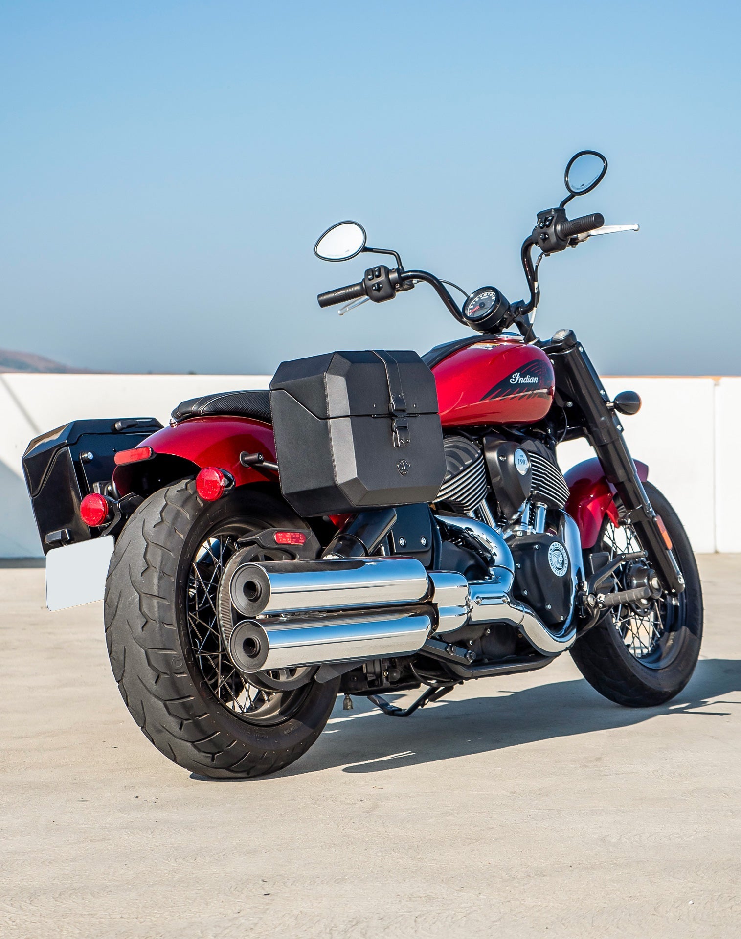 20L - Outlaw Quick-Mount Small Indian Chief Dark Horse Leather Wrapped Hard Alforjas