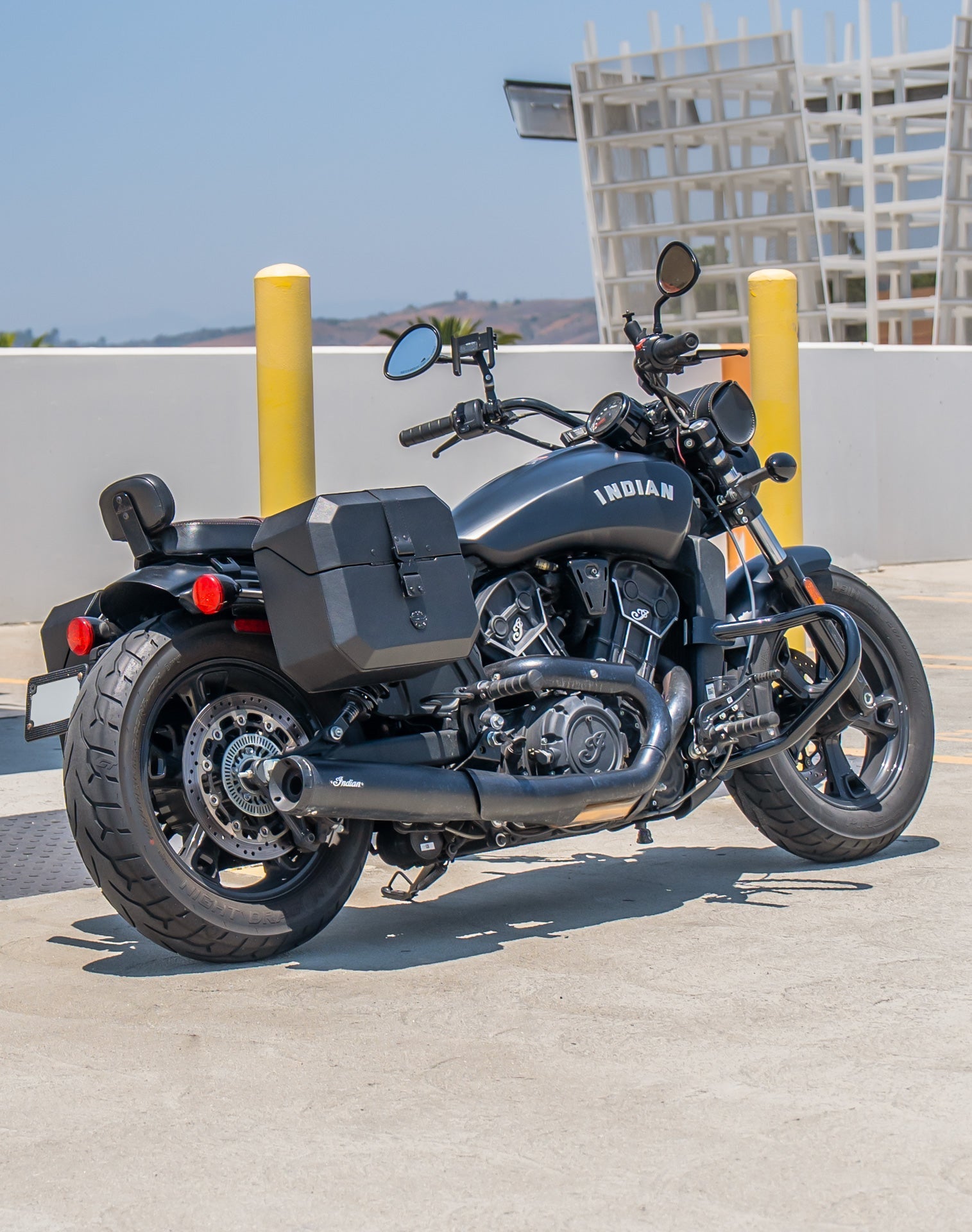 20L - Outlaw Quick-Mount Small Indian Scout Bobber Leather Wrapped Hard Alforjas