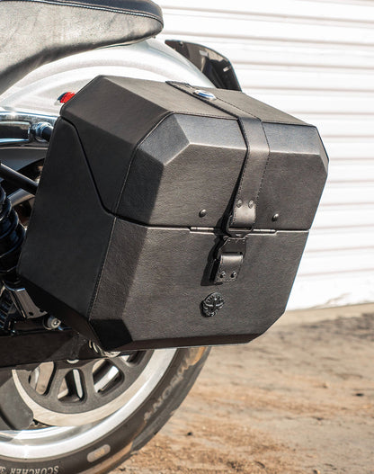 20L - Outlaw Quick-Mount Small Harley Dyna Low Rider FXDL Leather Wrapped Hard Alforjas