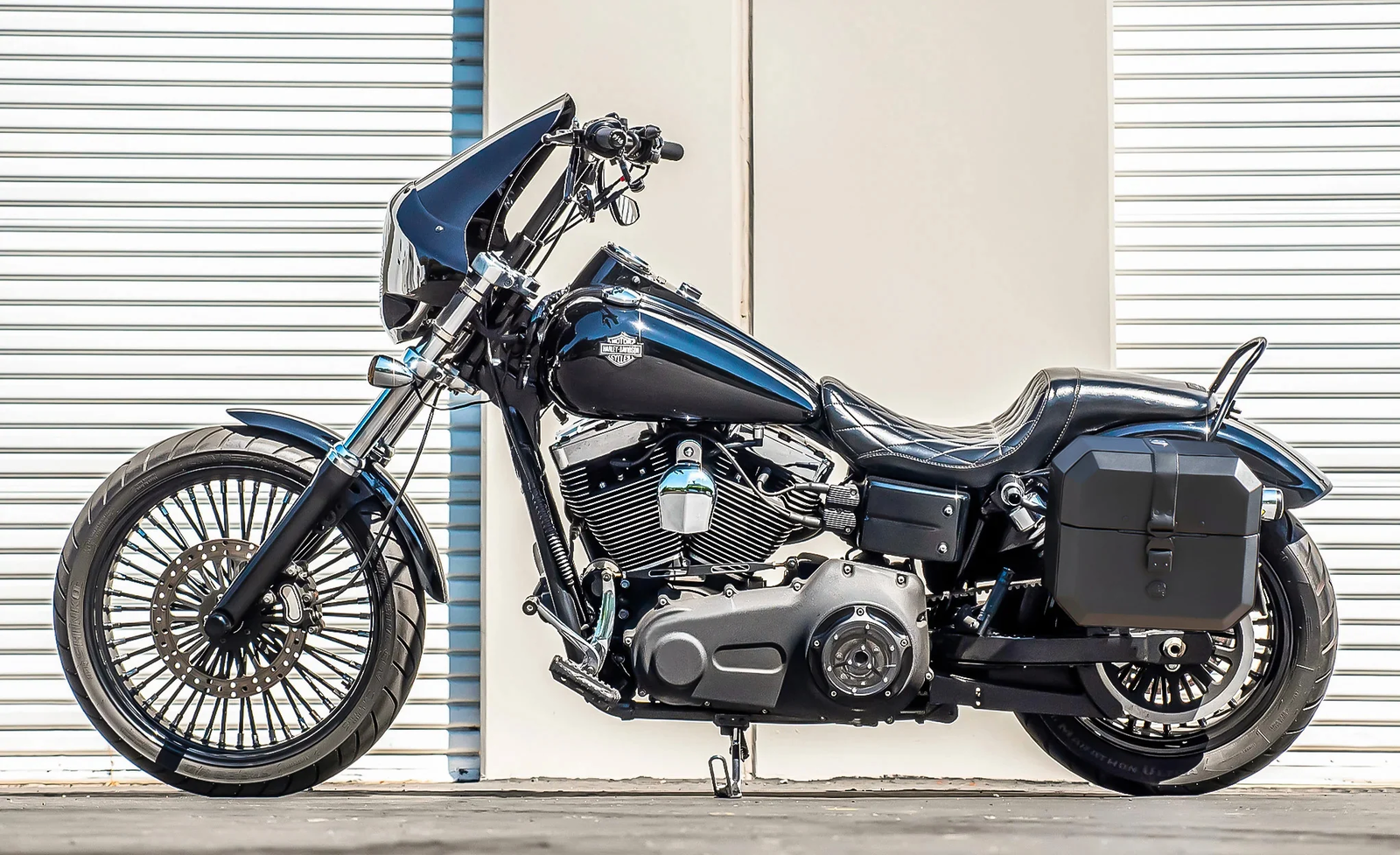 20L - Outlaw Quick-Mount Small Harley Dyna Wide Glide FXDWG Leather Wrapped Hard Alforjas