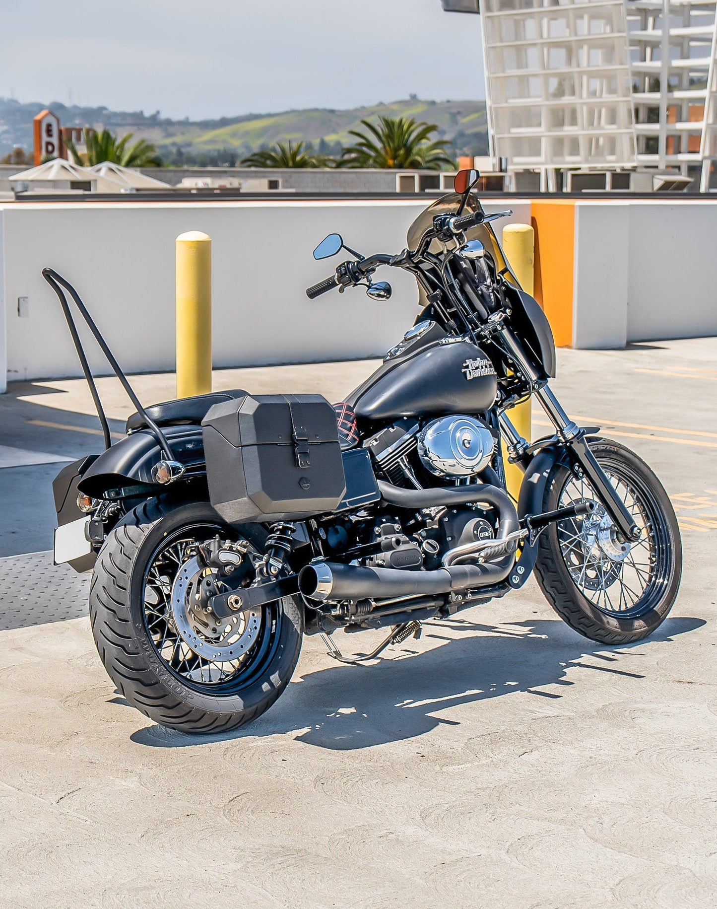 20L - Outlaw Quick-Mount Small Harley Dyna Street Bob FXDB Leather Wrapped Hard Alforjas