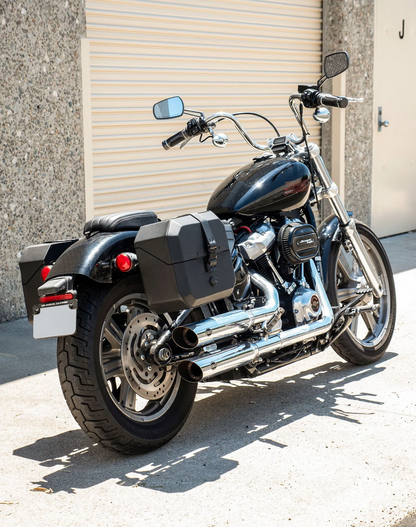 20L - Outlaw Quick-Mount Small Harley Softail Standard FXST Leather Wrapped Hard Alforjas