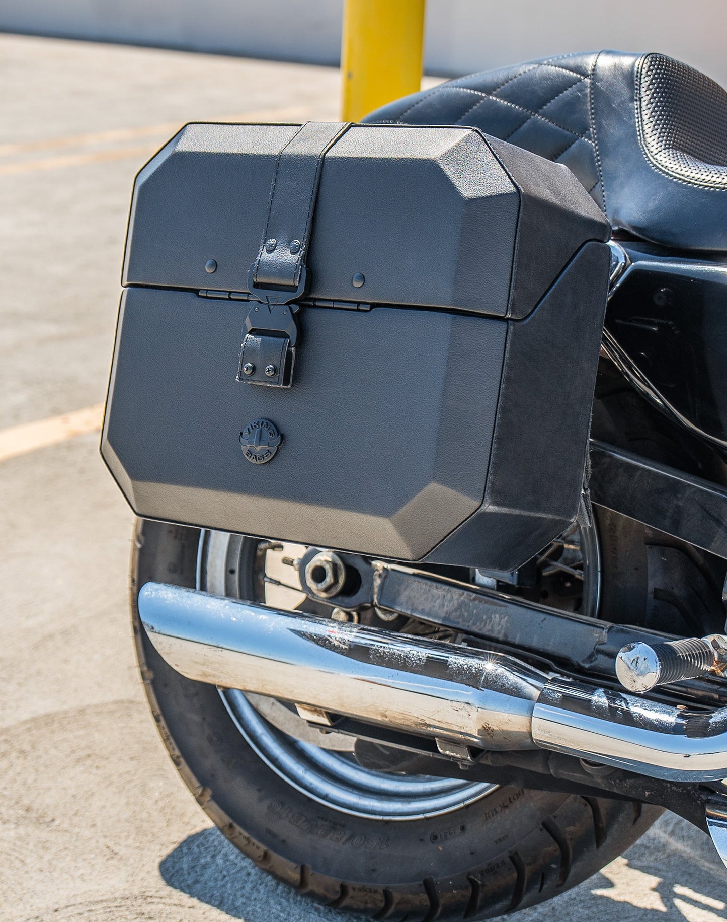 20L - Outlaw Quick-Mount Small Harley Sportster Seventy Two 72 XL1200V Leather Wrapped Hard Alforjas