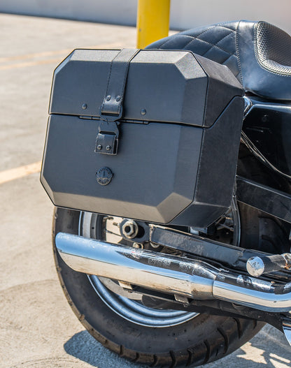 20L - Outlaw Quick-Mount Small Harley Sportster Seventy Two 72 XL1200V Leather Wrapped Hard Alforjas