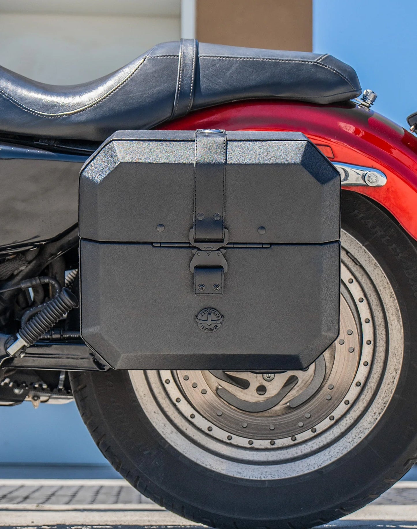 20L - Outlaw Quick-Mount Small Harley Sportster 883 Custom XL883C Leather Wrapped Hard Alforjas